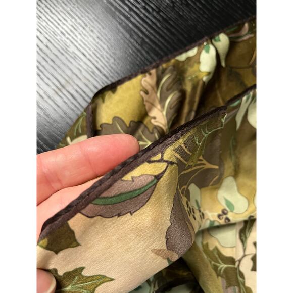 NWT Jones Wear Silk Scarf with Autumn Acorn Motif - Picture 6 of 6